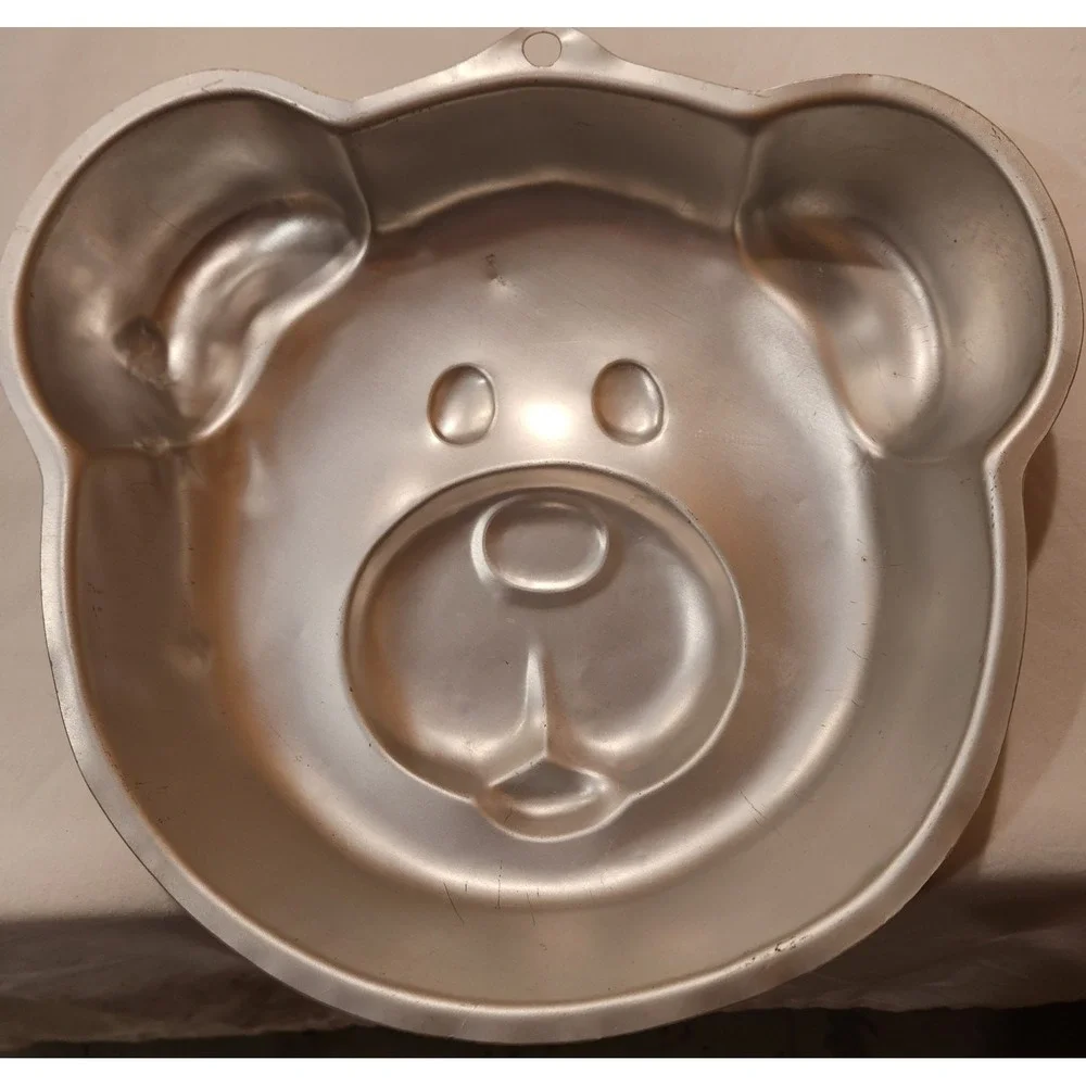 Wilton Animal Crackers Bear Cake Pan 2105-4945 Aluminum Vintage‎ Baking Mold
